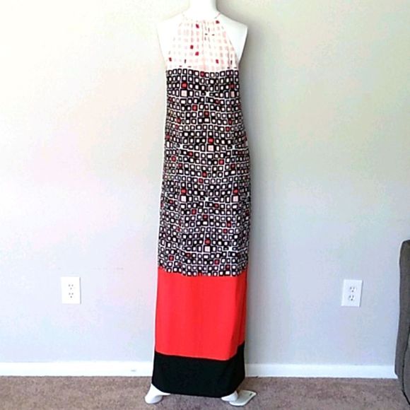 Donna Morgan Sleeveless Maxi Dress. Size 2 - Picture 5 of 10
